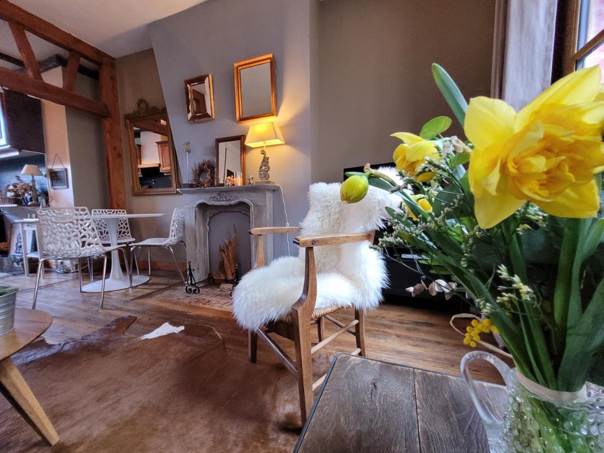 Le Valentin - Parking Prive Offert - Coeur Historique -la Clef De Apartment *